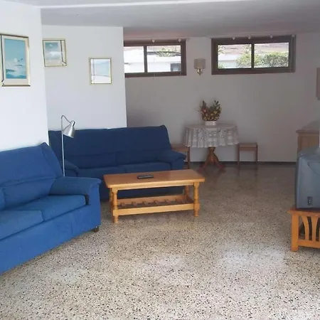 Sleeps 4 Wifi Ferienhaus *